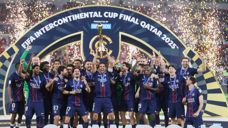 中场多次制造威胁，表现亮点突出（中场屡造杀机，表现抢眼）