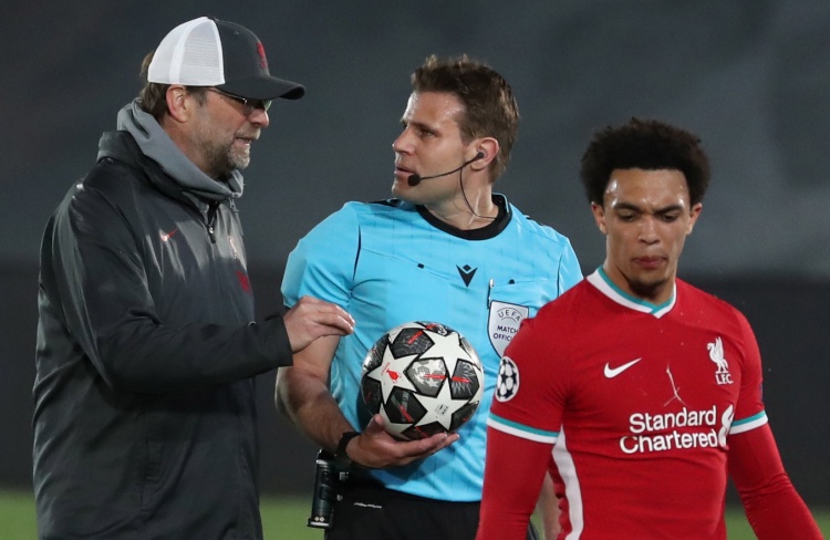 阿迪将发布多款国家队复刻球衣：德国致敬7-1，阿根廷梦回2006（阿迪达斯推出国家队复刻系列：德国致敬7比1，阿根廷重温2006）