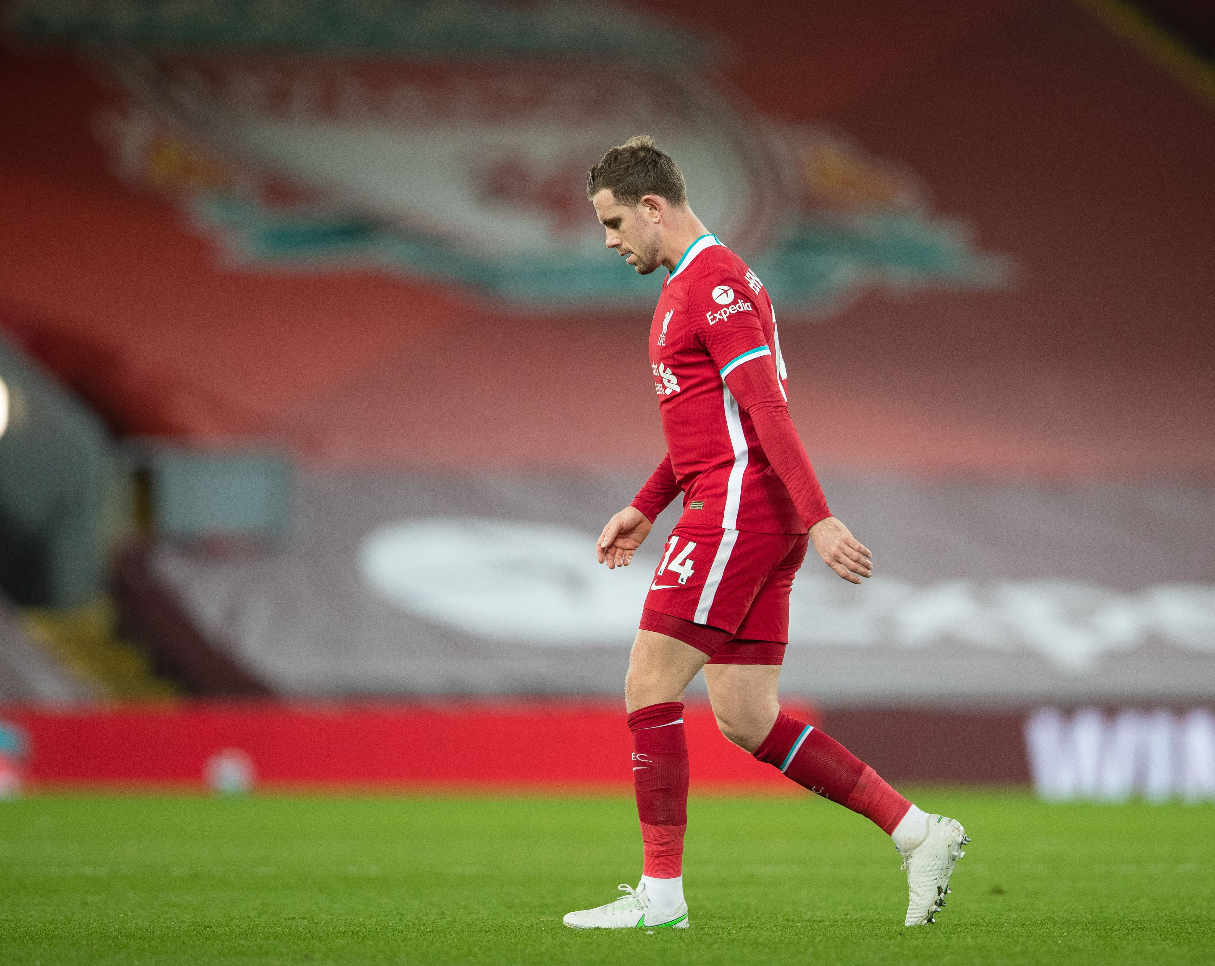 美国vs乌拉圭：蒂尔曼、赖特首发，维纳斯出战（美国对阵乌拉圭：蒂尔曼、赖特先发，维纳斯登场）