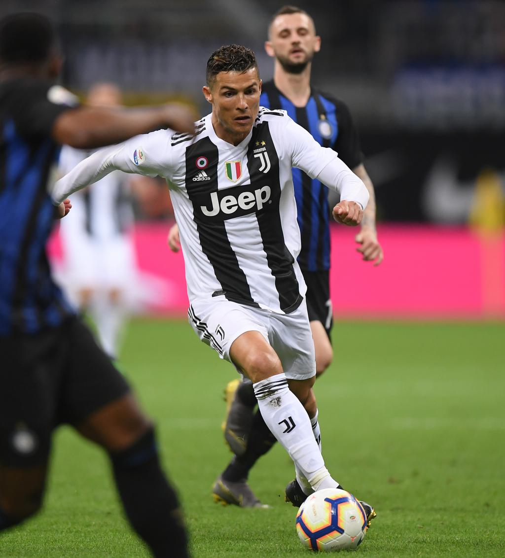 扎卡：阿隆索不在乎球员名气和身价，训练足够努力就会有机会（扎卡：阿隆索重视训练态度而非名气与身价，努力者自有机会）