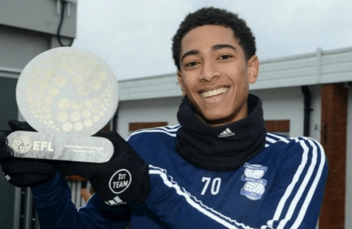 意甲对阵第30支球队球门，劳塔罗当选国米4-0科莫全场最佳（劳塔罗攻破意甲生涯第30支对手球门，荣膺国米4-0科莫全场最佳）