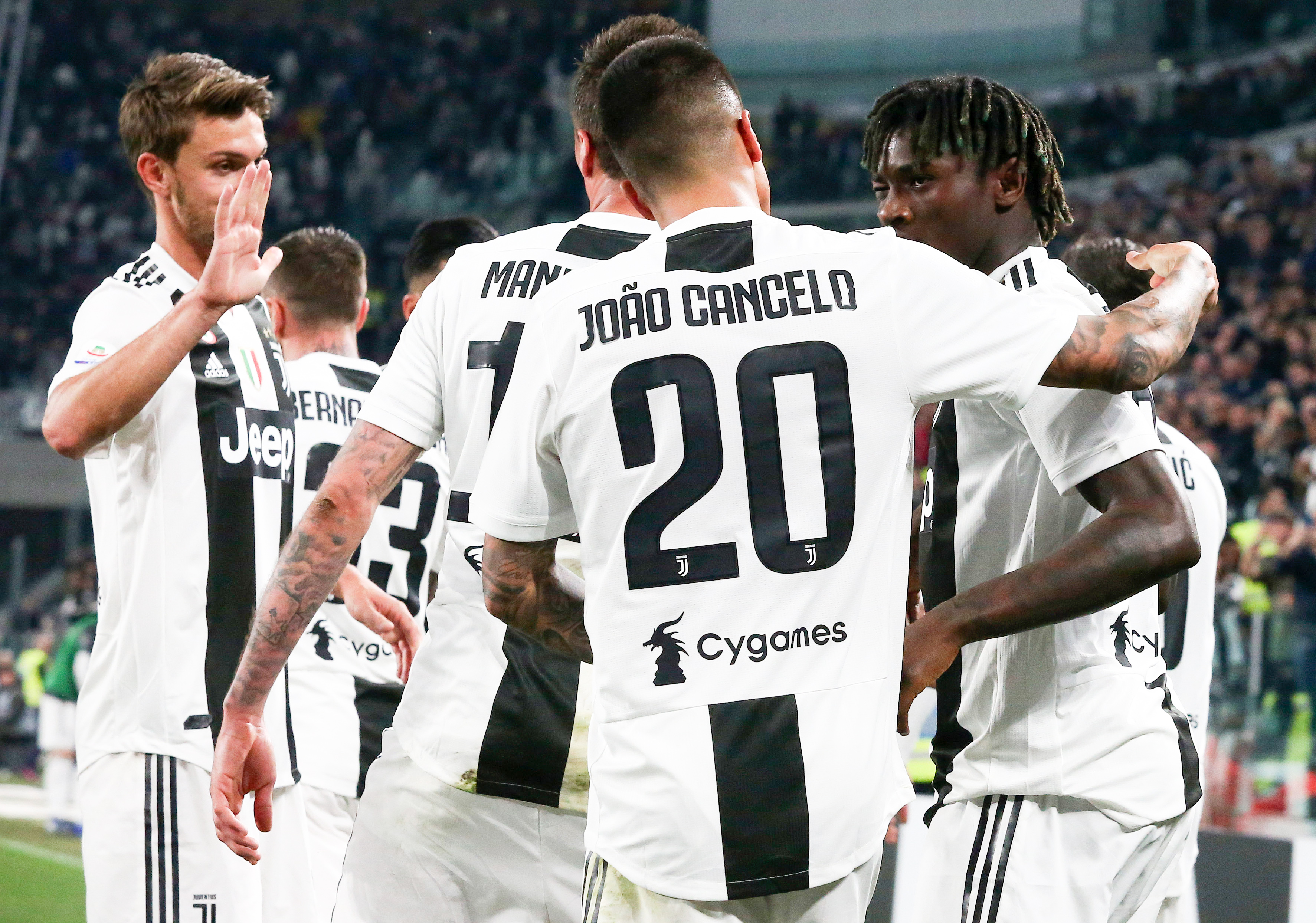 海港夺冠历程：上半程排第4，对BIG4仅取1分；下半程11胜2平2负（海港封王轨迹：半程居第4对BIG4仅得1分，下半程11胜2平2负）