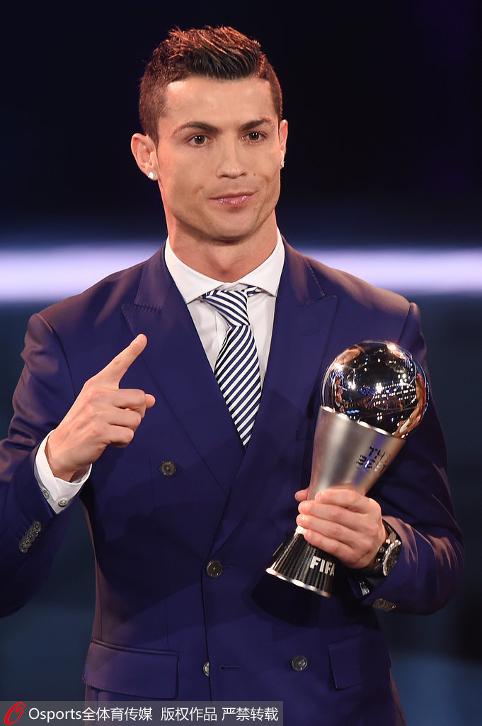 罗马诺：尤文视K·图拉姆为建队核心，无疑将其出售给国米（罗马诺：尤文将K·图拉姆视作建队核心，已确定把他出售给国米）