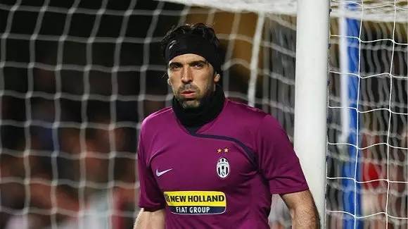 十年前的西班牙U18锦标冠军今何在：奥亚、西蒙在列，5人退役（回望西班牙U18十年前冠军队：奥亚、西蒙在列，已有5人退役）