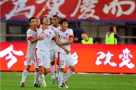 记者：苏亚雷斯决定与迈阿密国际续约一年（记者称苏亚雷斯将与迈阿密国际再续一年）