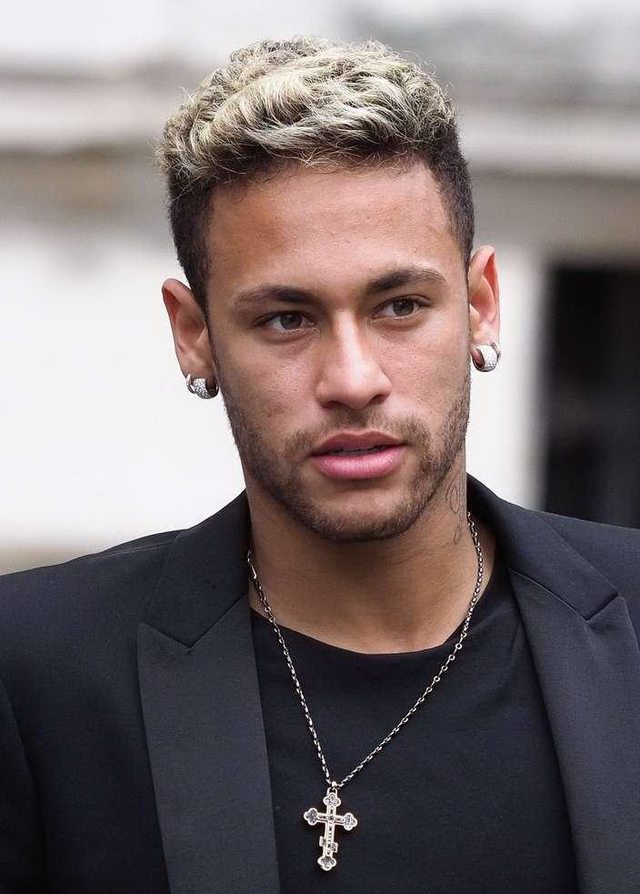 篮球中的投篮姿势分析（篮球投篮姿态解析）