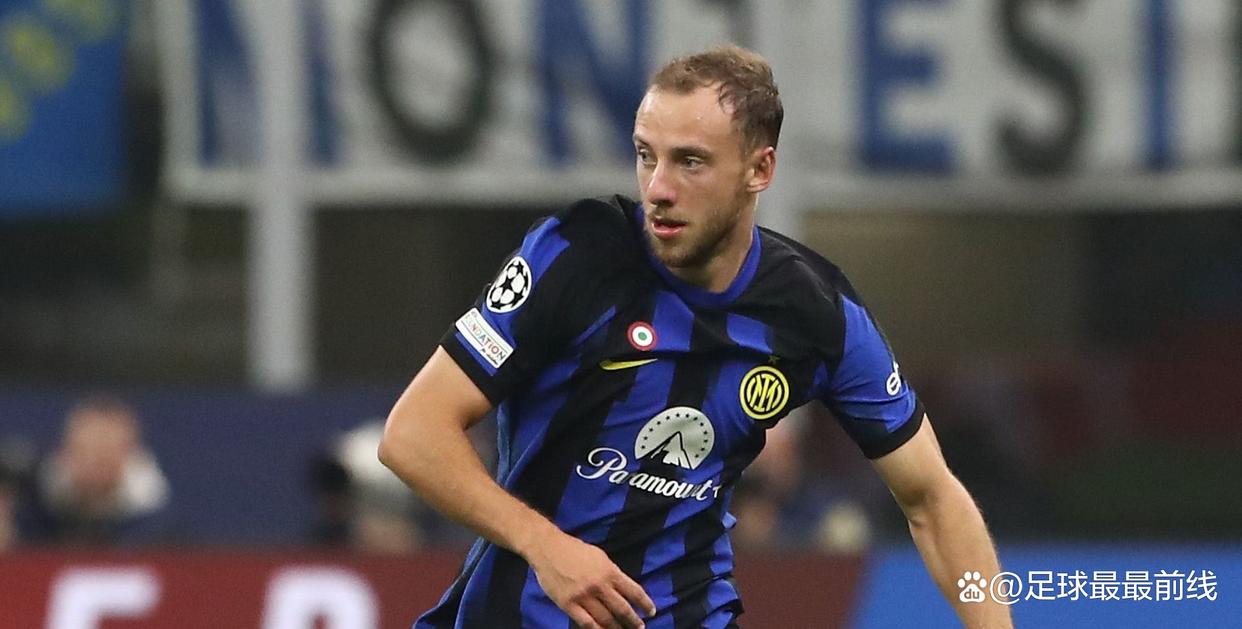 马卡：小西蒙尼如今表现出色，离不开梅西对他的明智建议