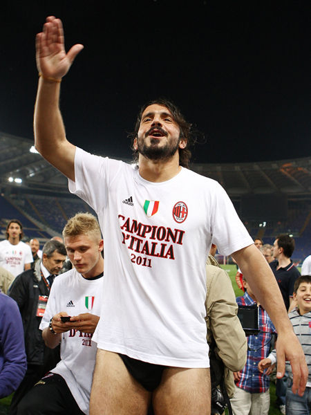 孙兴慜附体！范德文逆天一条龙！预定年度最佳（范德文化身孙兴慜，长途奔袭神迹！年度最佳在望）