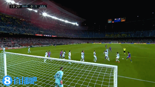 帕拉迪诺：我对下半场表现很满意，那不勒斯排榜首当之无愧（帕拉迪诺：下半场发挥令人满意，那不勒斯位居第一实至名归）