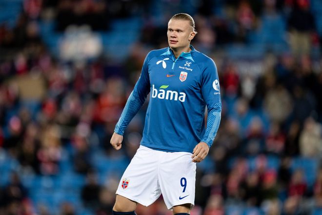 记者：拜仁和于帕进行深入谈判，他们预计球员最终会完成续约（记者称：拜仁与于帕谈判深入，预计将完成续约）