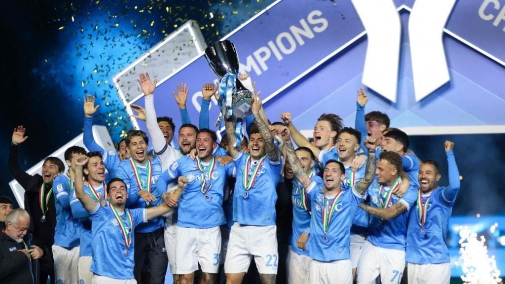 欧冠球员表现评析：C罗连续进球,（C罗连场破门：欧冠球员表现解读）