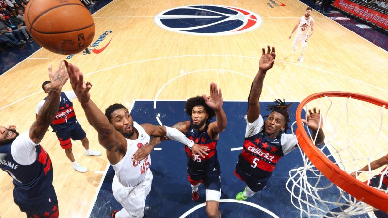 国米跟队：邓弗里斯已经更换经纪人，不再与门德斯合作（国米随队记者：邓弗里斯已换经纪人，已与门德斯终止合作）